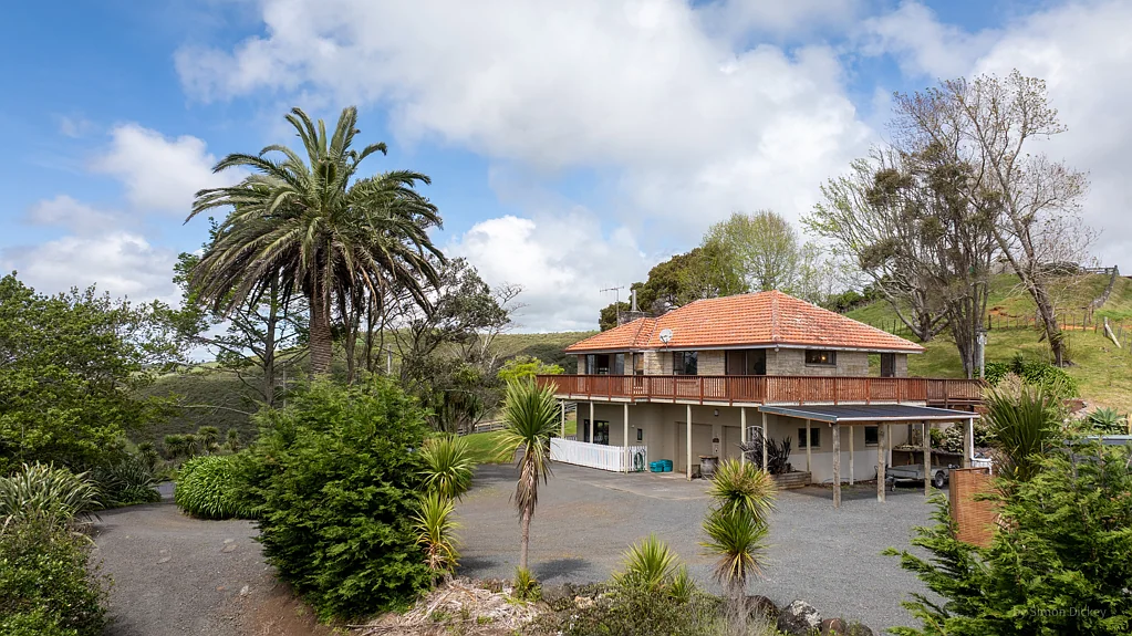 Raglan Don't Miss This One!