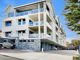 6/46 Filburn Street, Scarborough