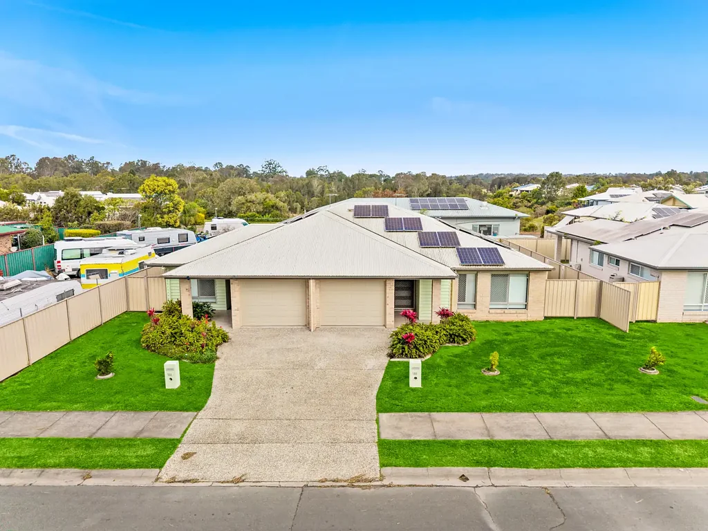 Waterford West 5房 附带侧面通道的双层居住机会，卖家诚意出售 - 必售！ Dual Living Opportunity With Side Access & Motivated Sellers - Must Be Sold!