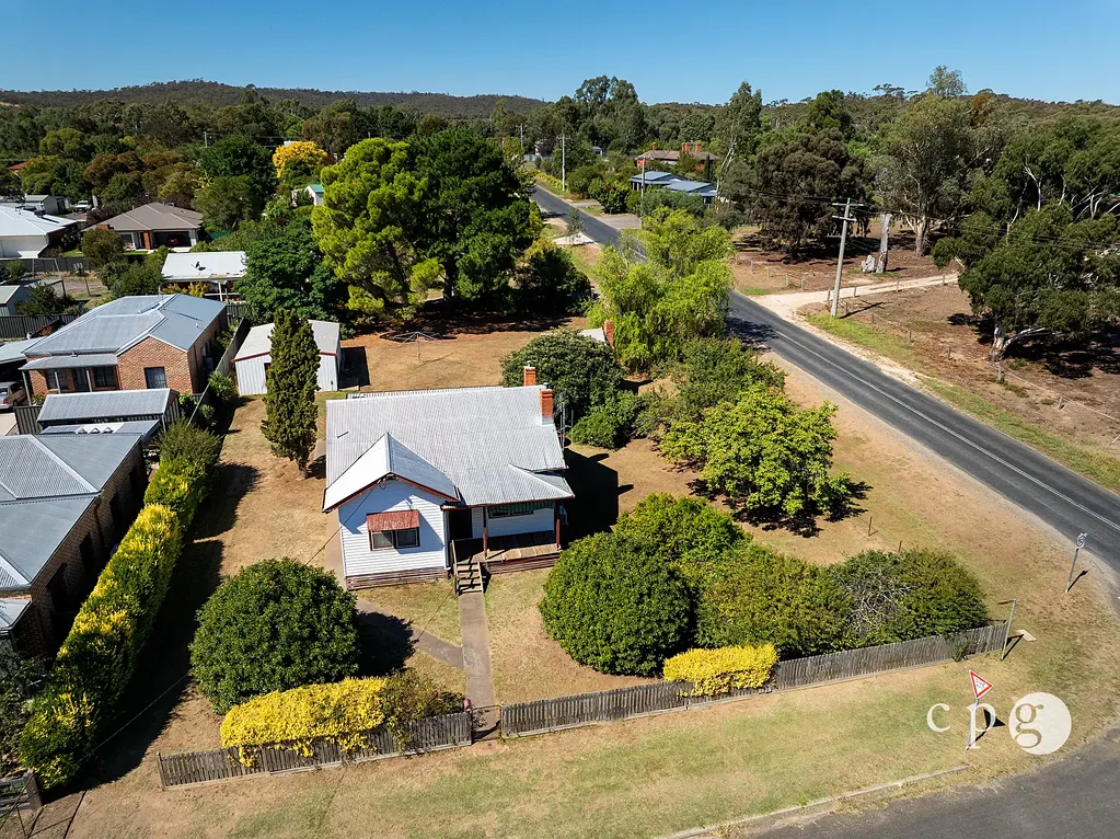 17 Chapel Street, Campbells Creek, VIC 3451