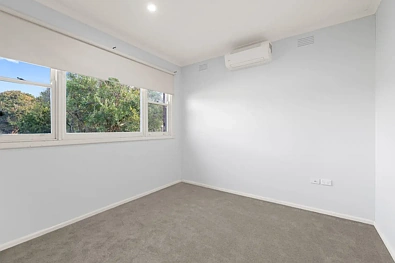 28 Clyde Road, Berwick, VIC 3806, 3 Bedrooms, 2 Bathrooms, House