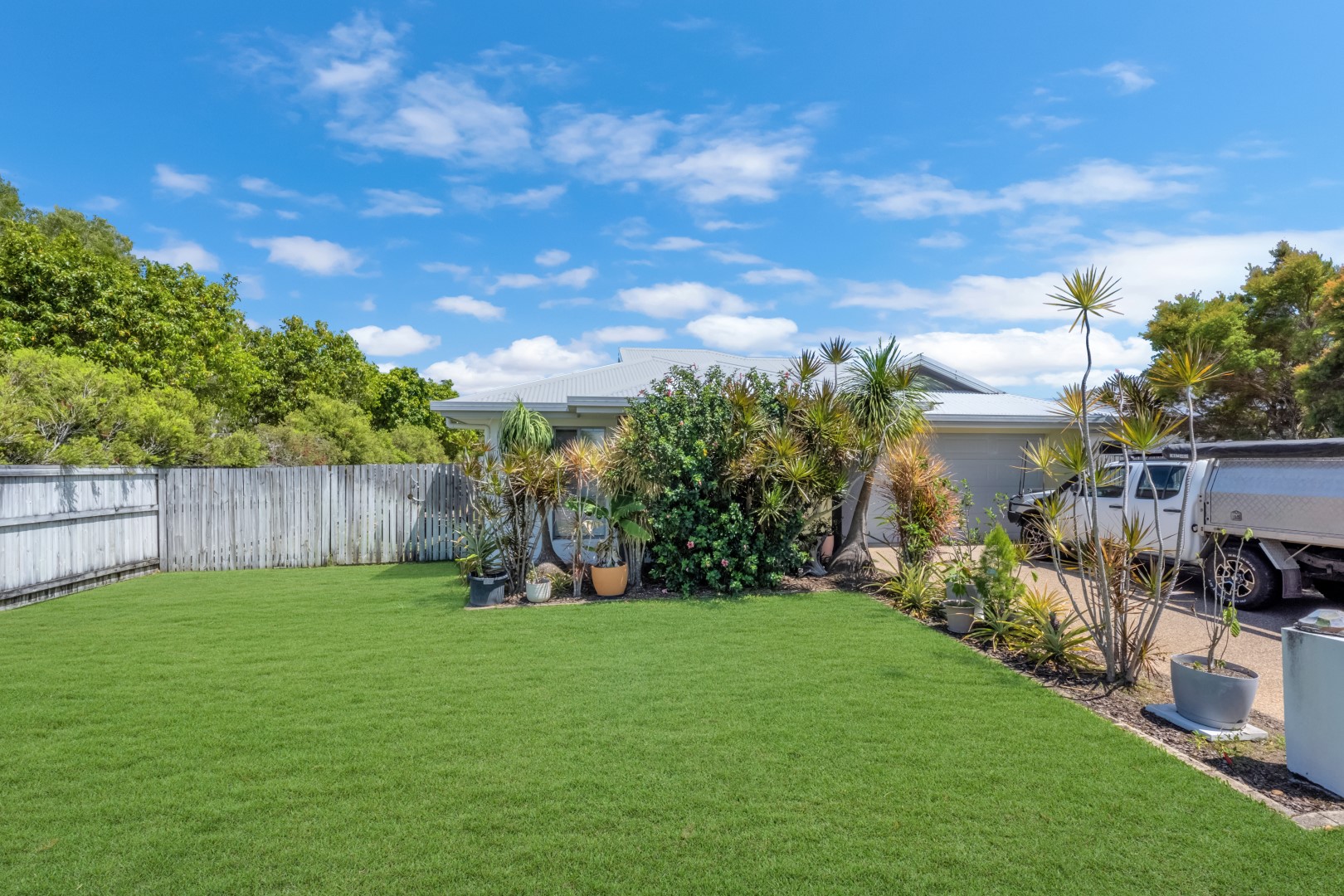 1 CASSINIA ST, MOUNT LOW QLD 4818, 0房, 0浴, House