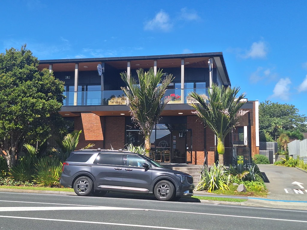 Oakura Lease Opportunities - The Village Mews, Oakura