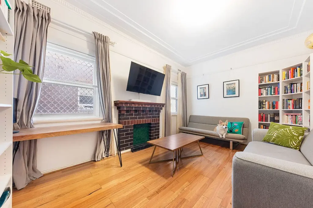 Timeless Art Deco Charm in an Exclusive Boutique Block
