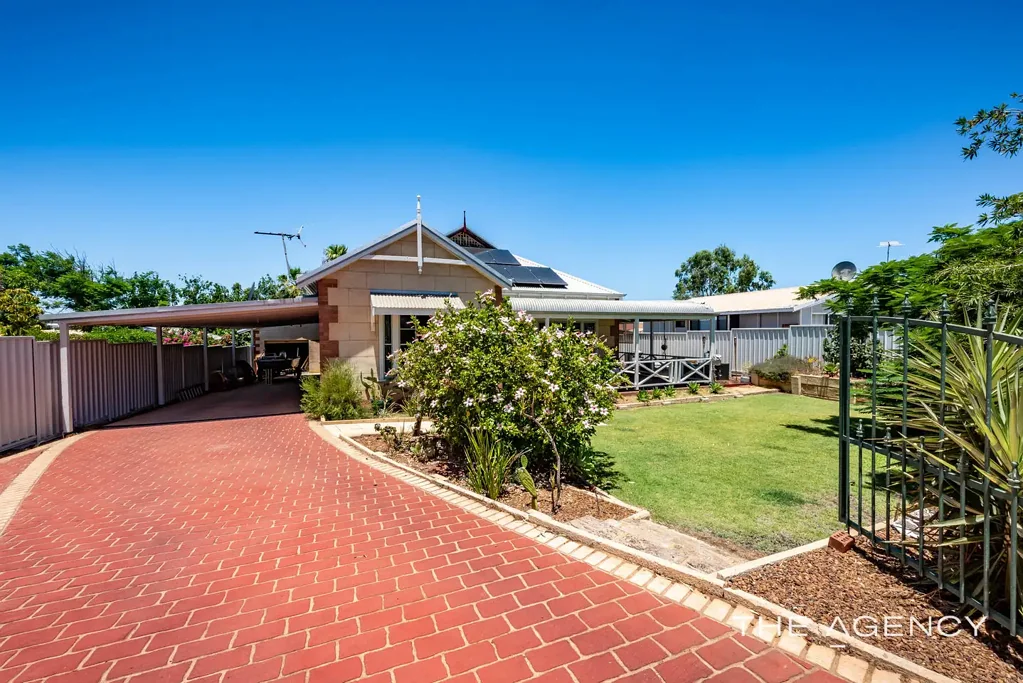 10 Starfire Close, Kalbarri, WA 6536