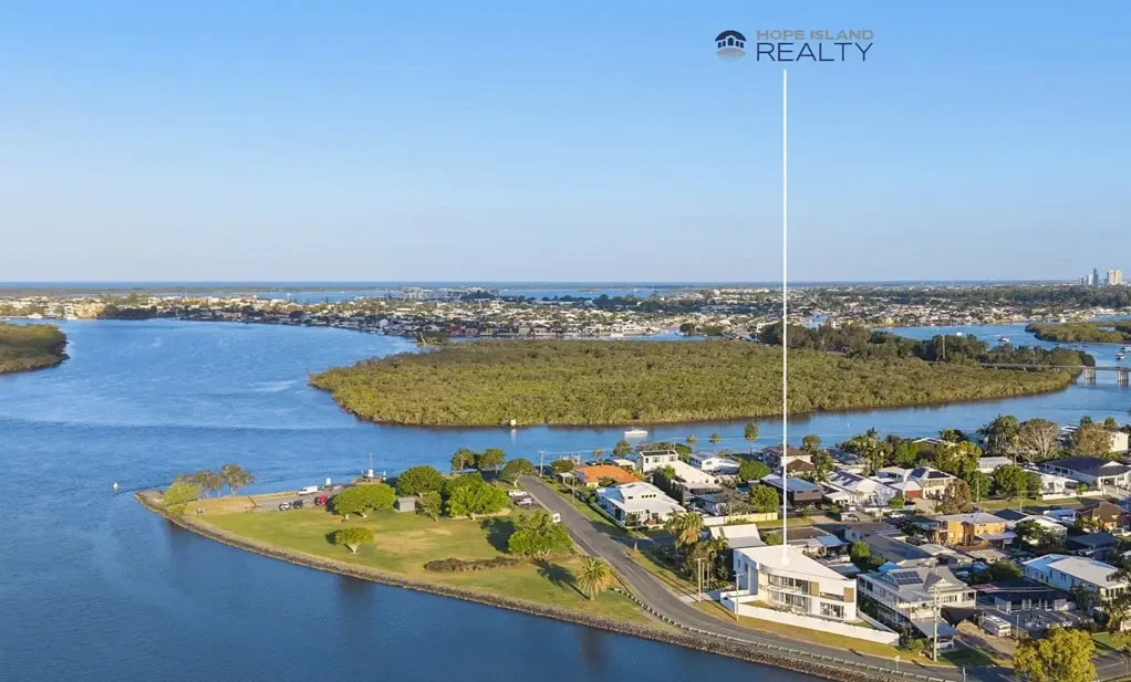 Hope Island 5房  Architectural Masterpiece with Uninterrupted Water & Parkfront Views
