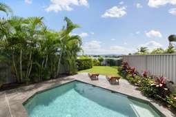1/61 Sailaway Street, Mermaid Waters