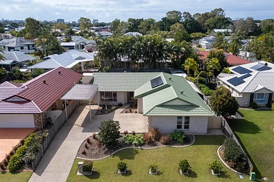 Pelican Waters 3房  Centrally Located To Pelican Waters Marina & Shopping Centre