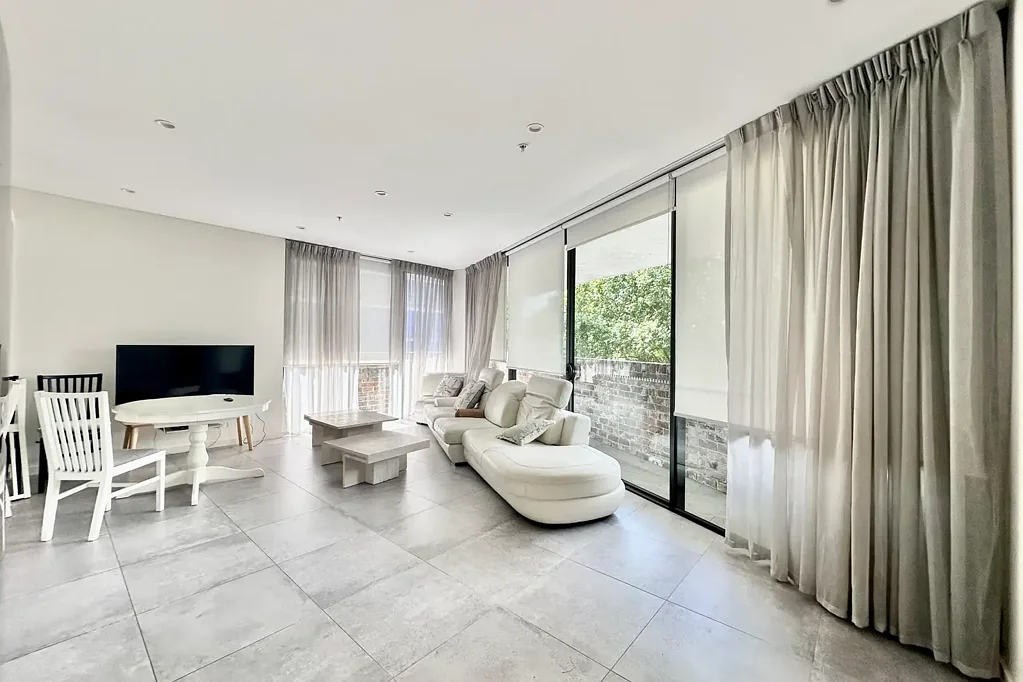 Fully Furnished designer Apartment with City View