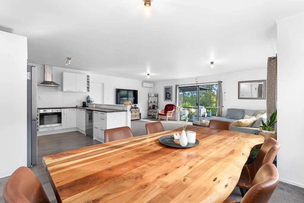 Pyes Pa 4 Bedroom Four Bedroom, Family Find!