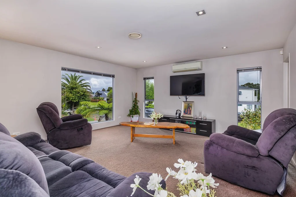 Paihia 5房  Rare 5-Bedroom Opportunity!