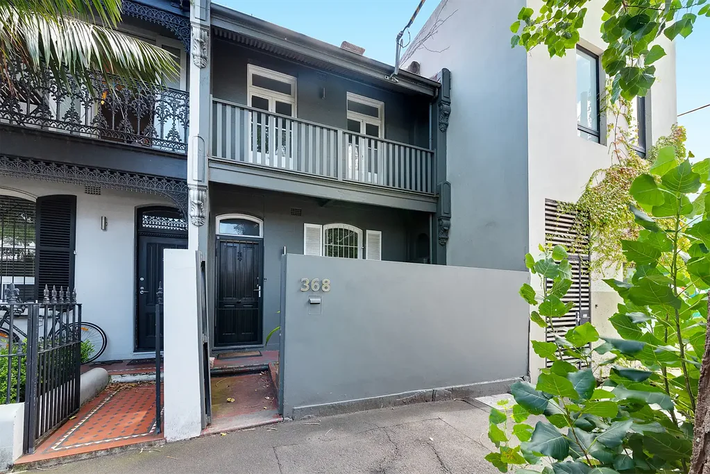Unfurnished three bedroom terrace with 1.5 bathrooms and off-street parking