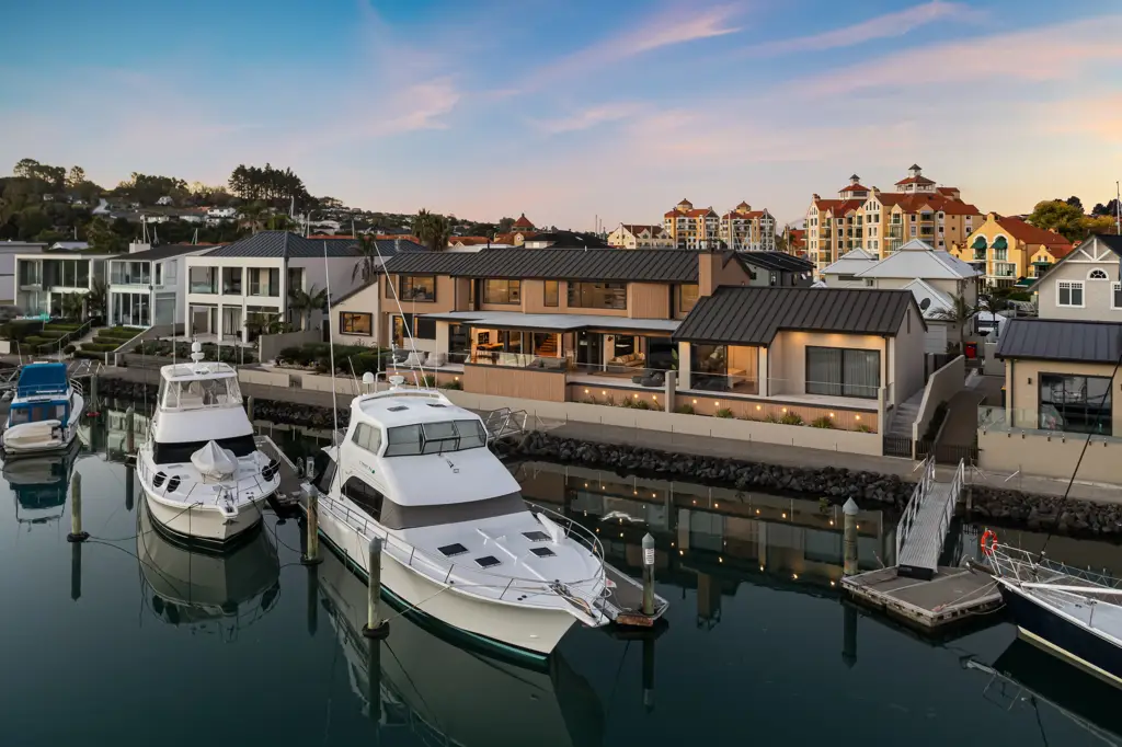 Gulf Harbour 4ਬੈੱਡਰੂਮ Expansive Marina Frontage & Two Exclusive Berths