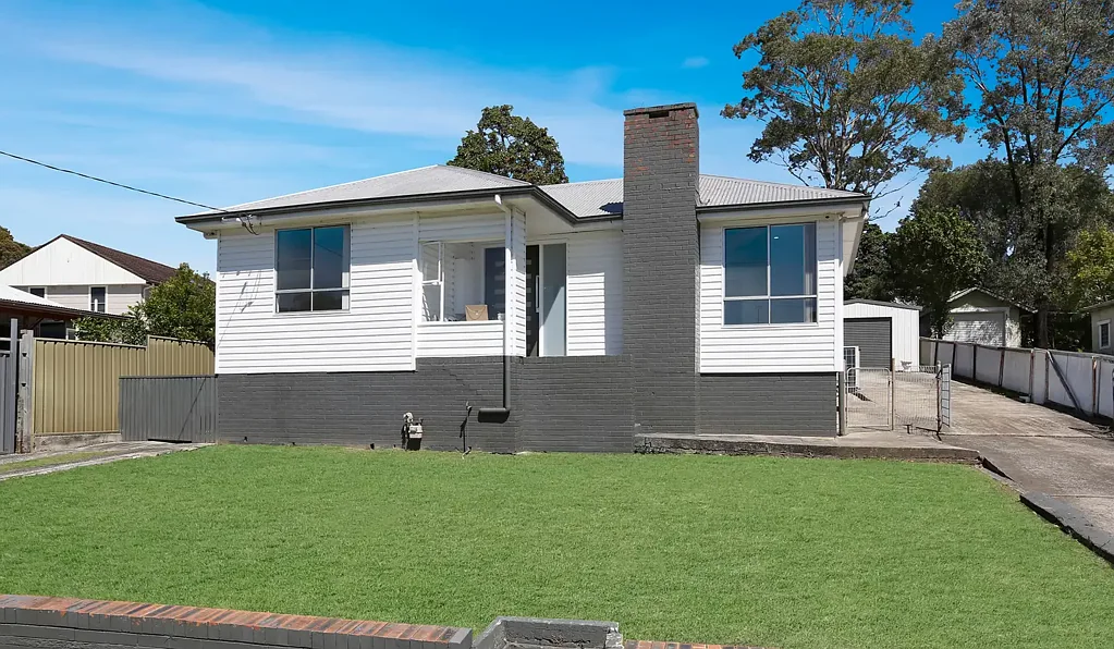26 Tresnan Street, Unanderra, NSW 2526