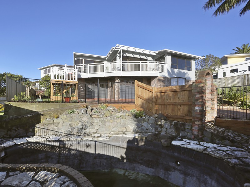 4 Catherine Crescent, Moturoa, New Plymouth, 4 침실, 1 욕실