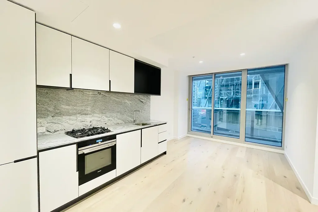 Luxury Oversized 1-Bedroom 1 Study Apartments in West Side Place Tower 2 – in the Heart of Melbourne