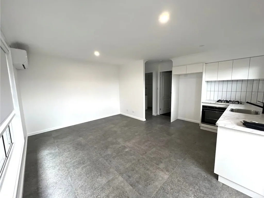 Spacious - One Bedroom Unit