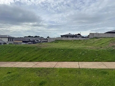 Warrnambool Elevated Corner Block