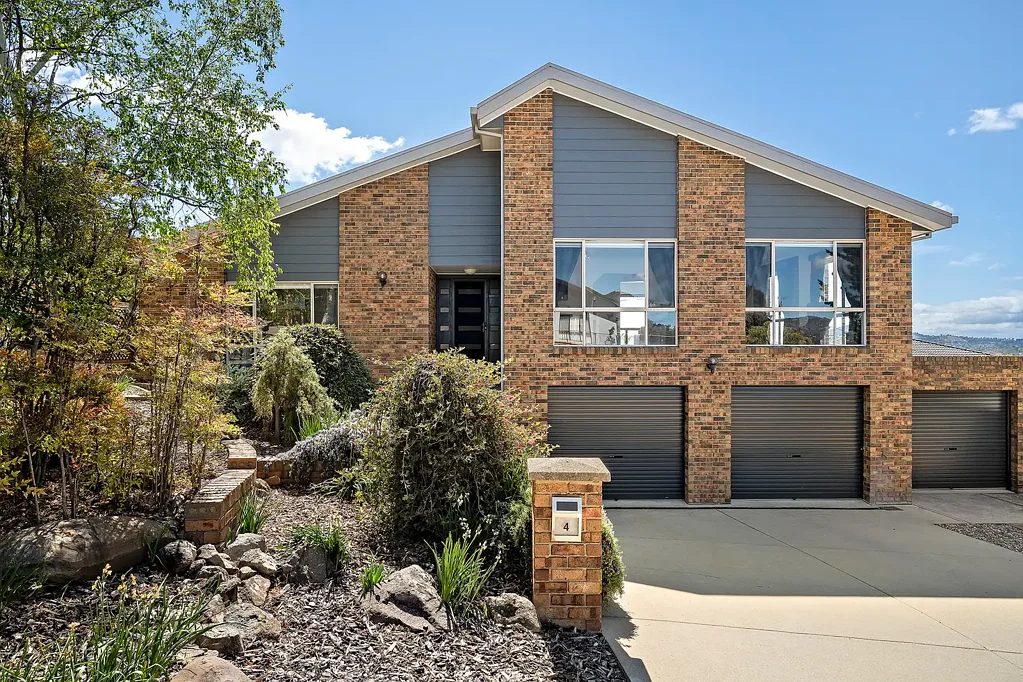 Bonython 4部屋 Family Living with Elevated Views