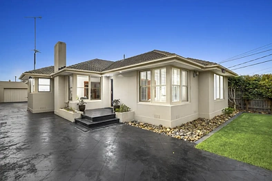 Bentleigh East 3Habitaciones Single Level Family Paradise with Poolside Entertaining