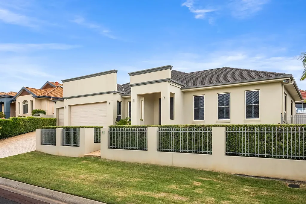 15 Montalcino Place, Bridgeman Downs, QLD 4035