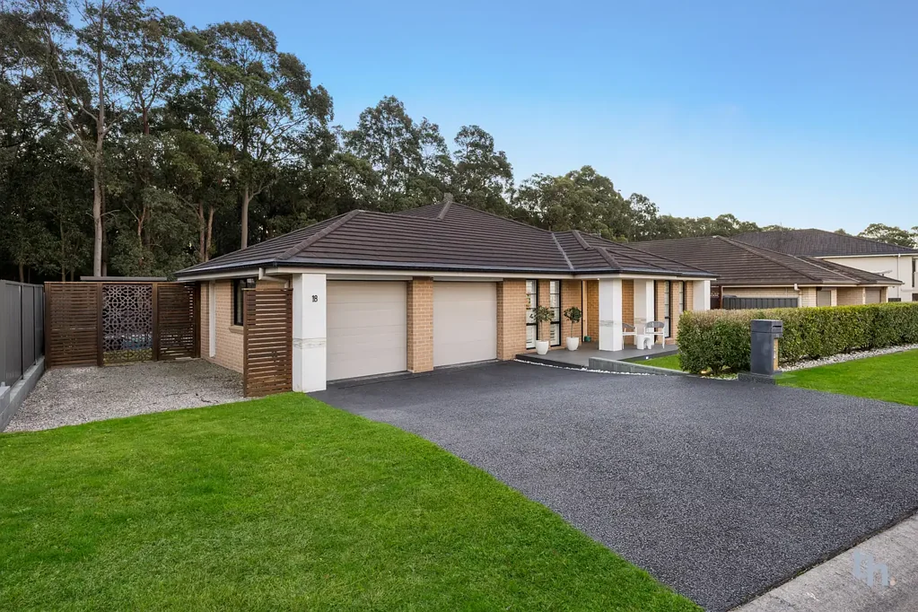 18 Tallowwood Crescent, Fletcher, NSW 2287