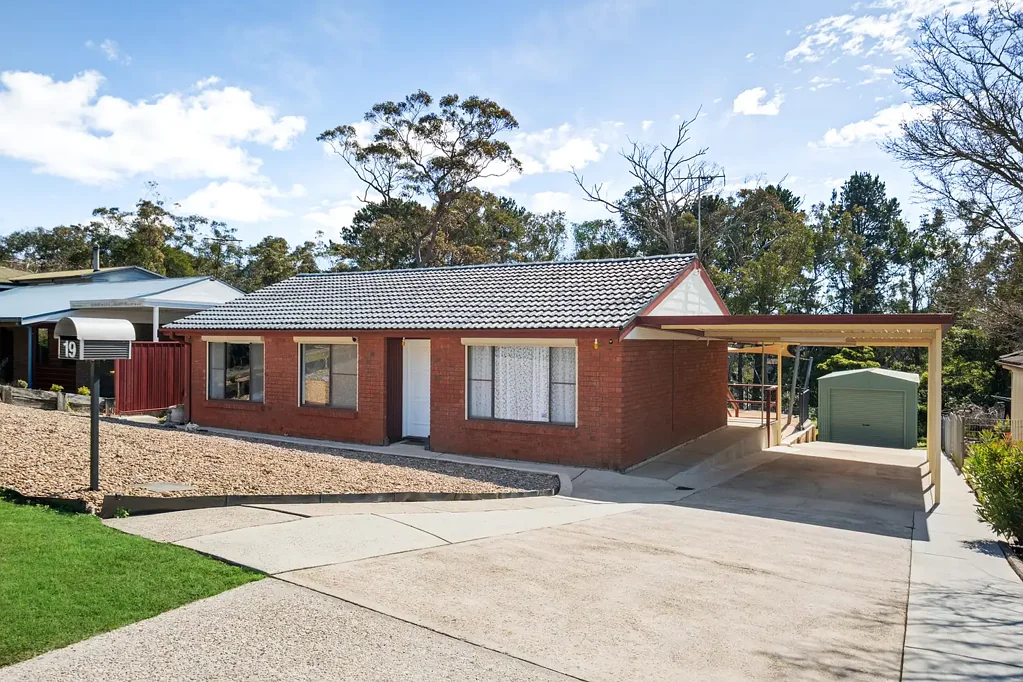 Hazelbrook 3 Bedroom Quiet, Secure, and Convenient Hazelbrook Living