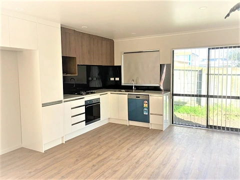PAPATOETOE, 4 BEDROOMS