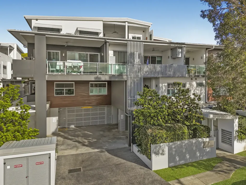 Coorparoo 2房 Coorparoo 优越地段的尊享生活 Elevated Living in a Premium Coorparoo Position
