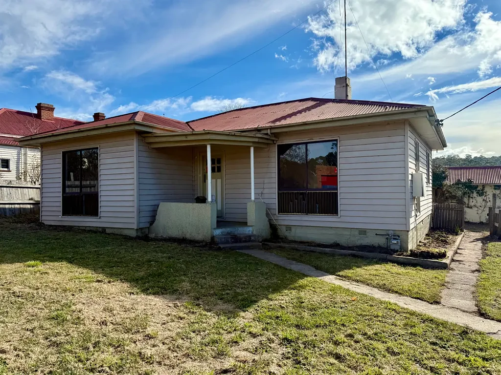 Bombala 2 Bedroom Renovators Dream