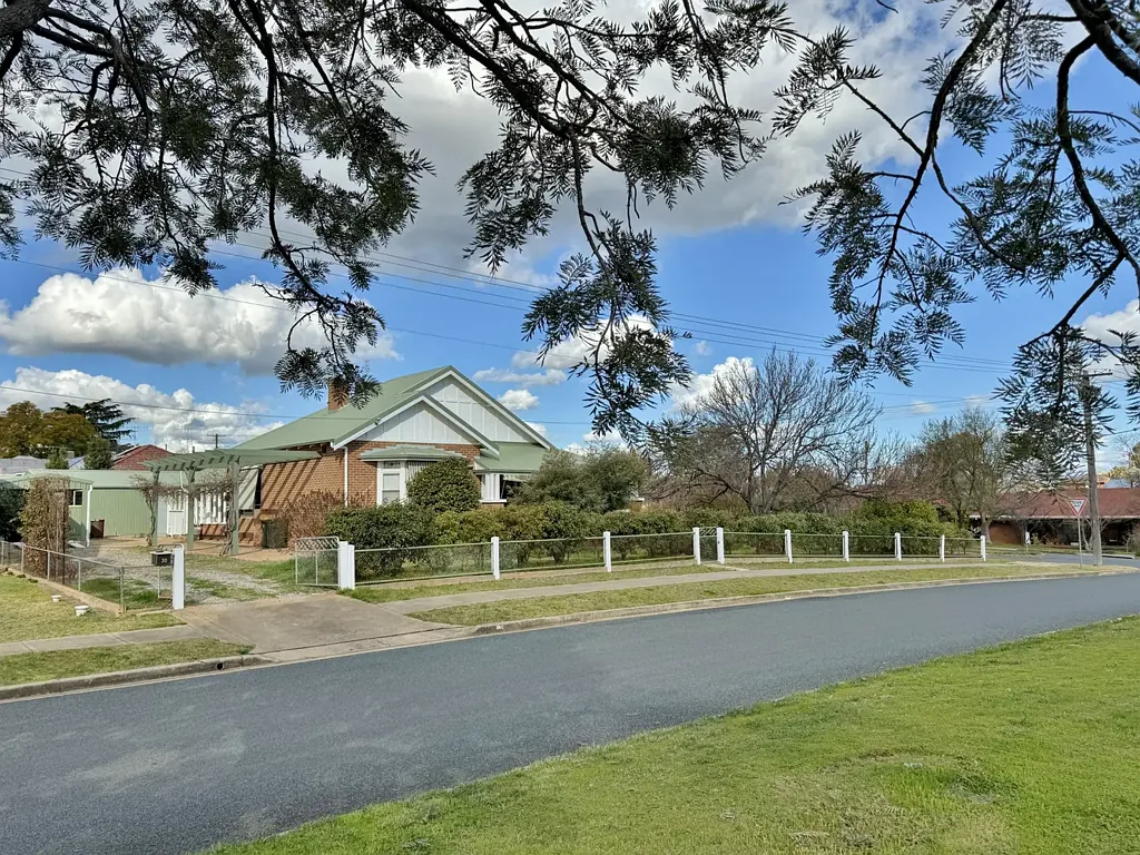 Grenfell 3 Bedroom A Federation Gem in the Heart of Grenfell