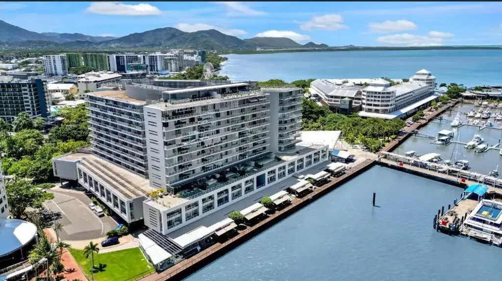 Live the life at Harbour Lights - Fully furnished & self-contained