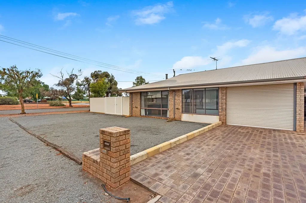 Kalgoorlie 2房  Central Kalgoorlie Living – Low Maintenance & Move-In Ready