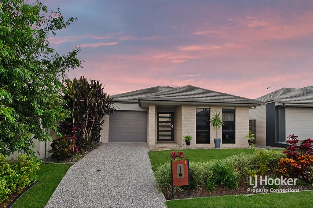 7 Cooloola Circuit, Warner, QLD 4500
