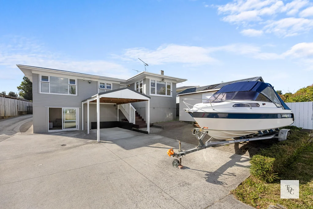 Pakuranga Heights 3房  Ready, Set, Move! 3 Beds + Rumpus