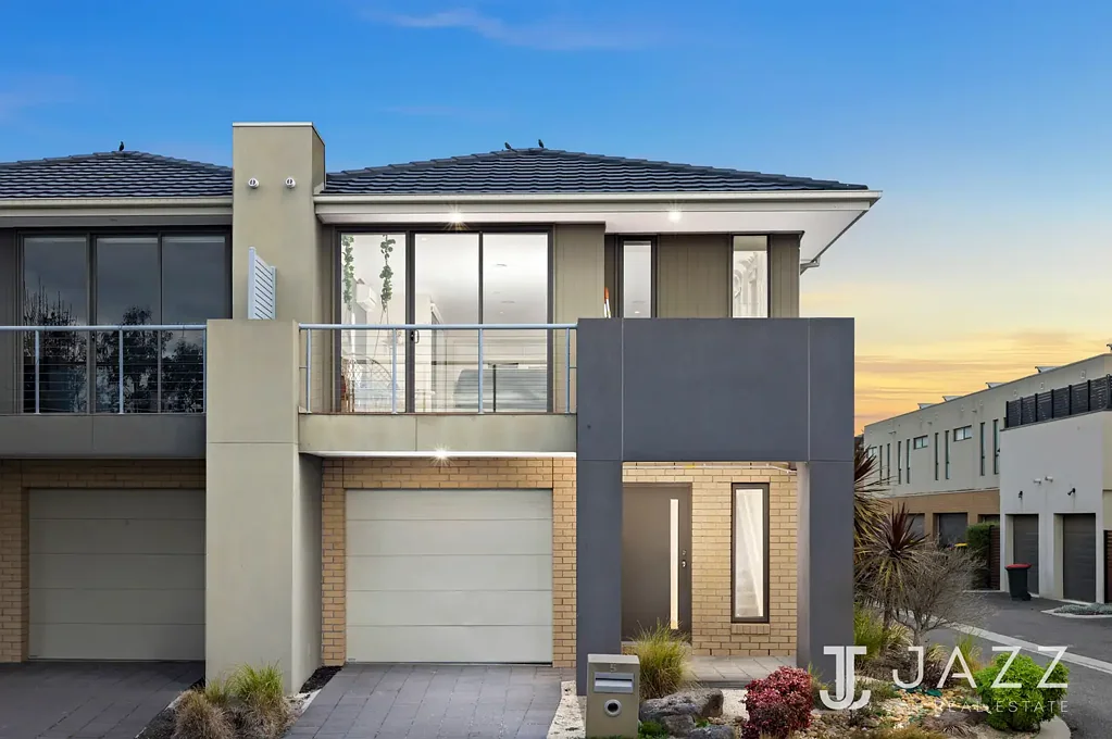 Point Cook 3બેડરૂમ Modern Comfort & Rare Dual-Level Design in Prime Point Cook Location
