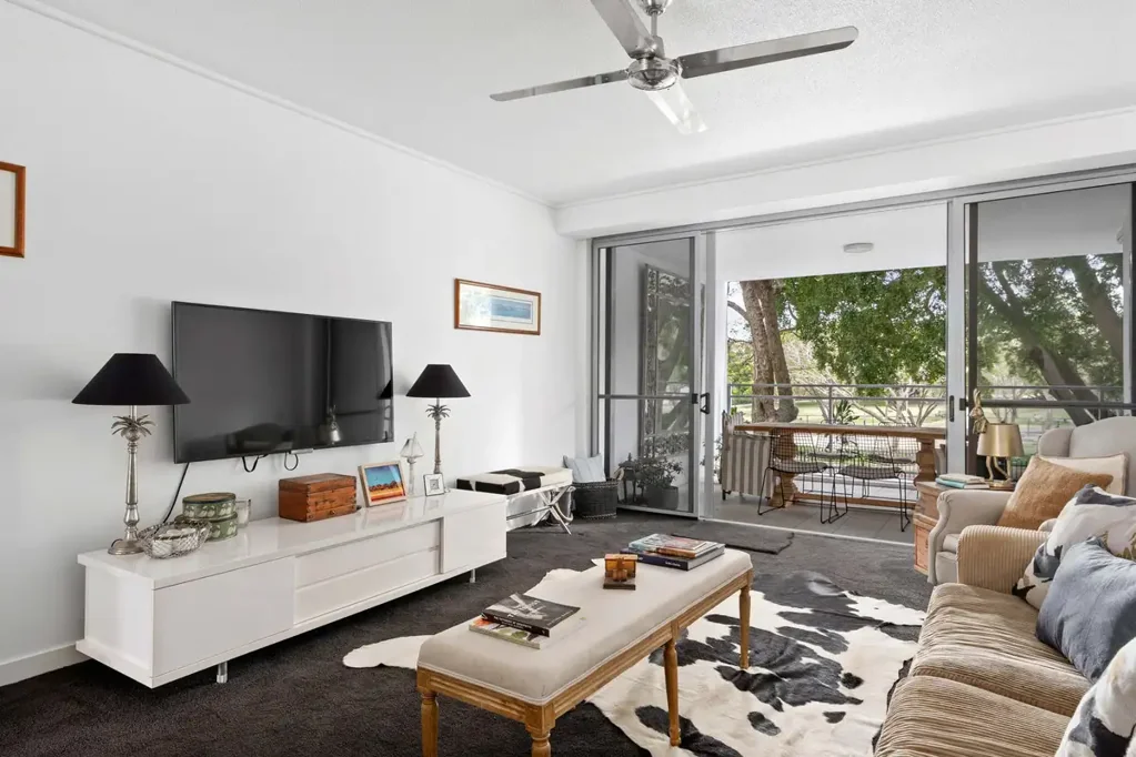 LUXURY FULLY FURNISHED HAVEN IN "COOK BUILDING" | INTERNET, GAS & TWICE MONTHLY CLEANING INCLUDED
