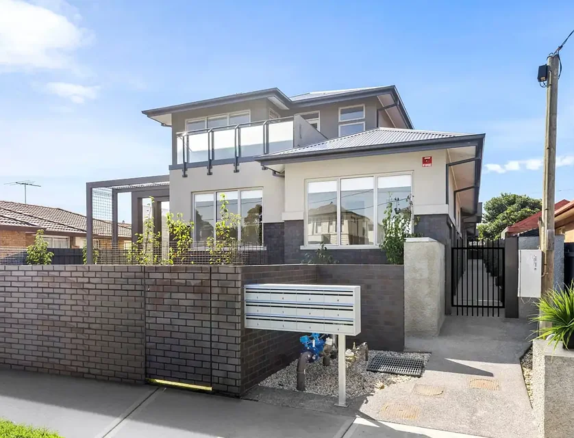 24 McLean Street, Brunswick West, VIC 3055, 18房, 11浴, 排房