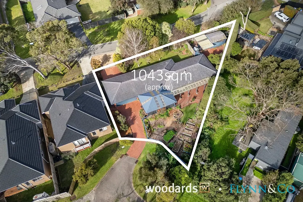Rosebud 3 Bedroom Dual Road Frontage - Please enter via Bayview Ave