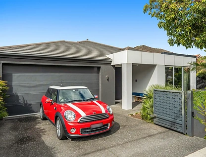 25 Holyrood Avenue, Strathmore, VIC 3041, 4房, 3浴, House