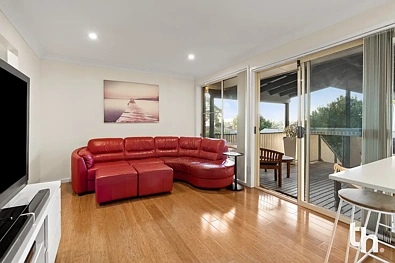 10 Alpha Close, Eleebana, NSW 2282, 4房, 2浴, House