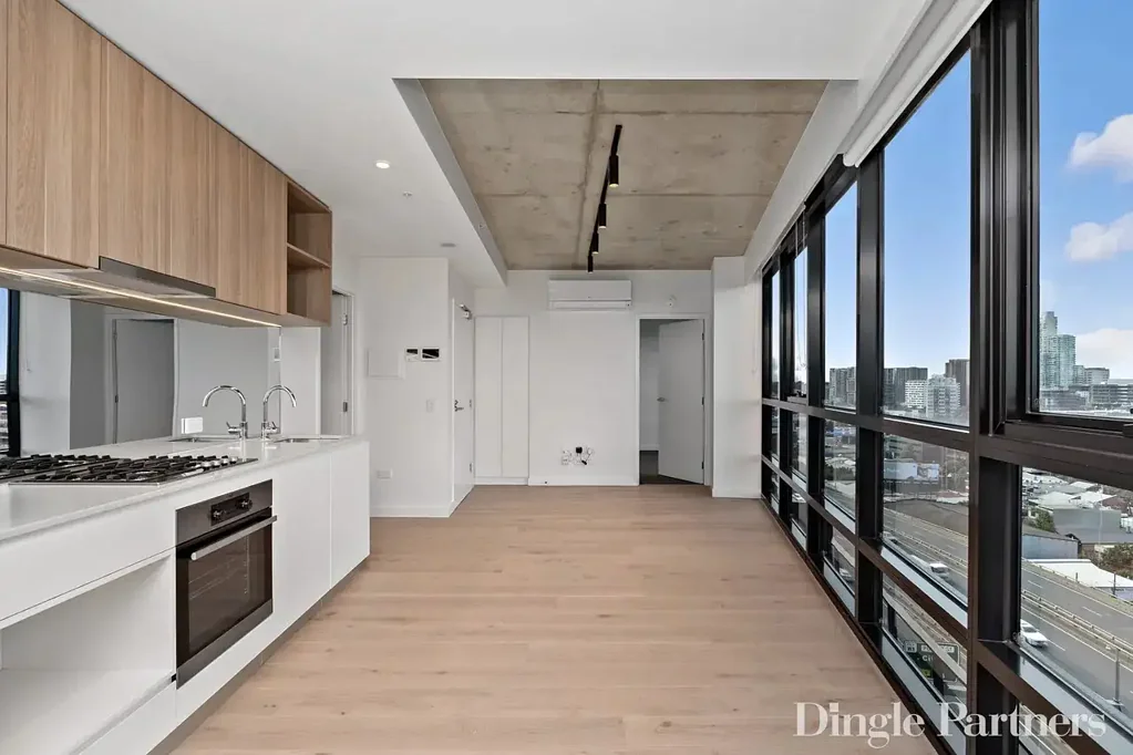 Contemporary Southbank Living with Premium Location