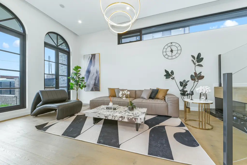 Miranda Discover the epitome of luxury living at Sapphire