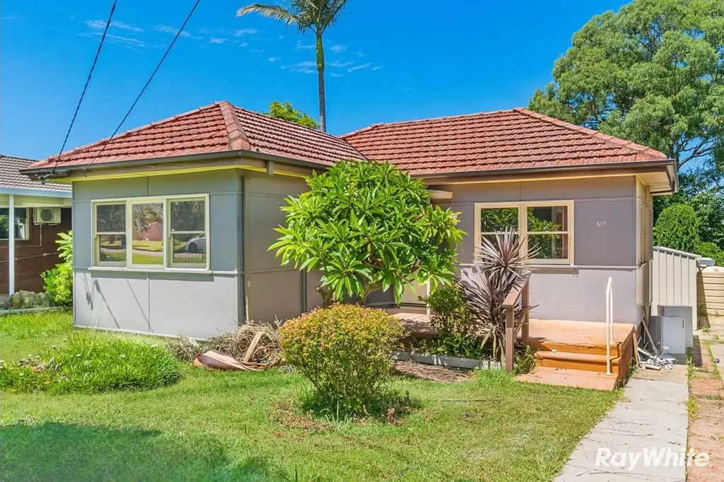 Three Bedroom Family Home Close To All Amenities