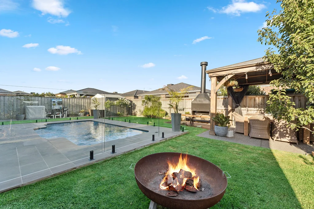 87 Treeve Parkway, Werribee, VIC 3030
