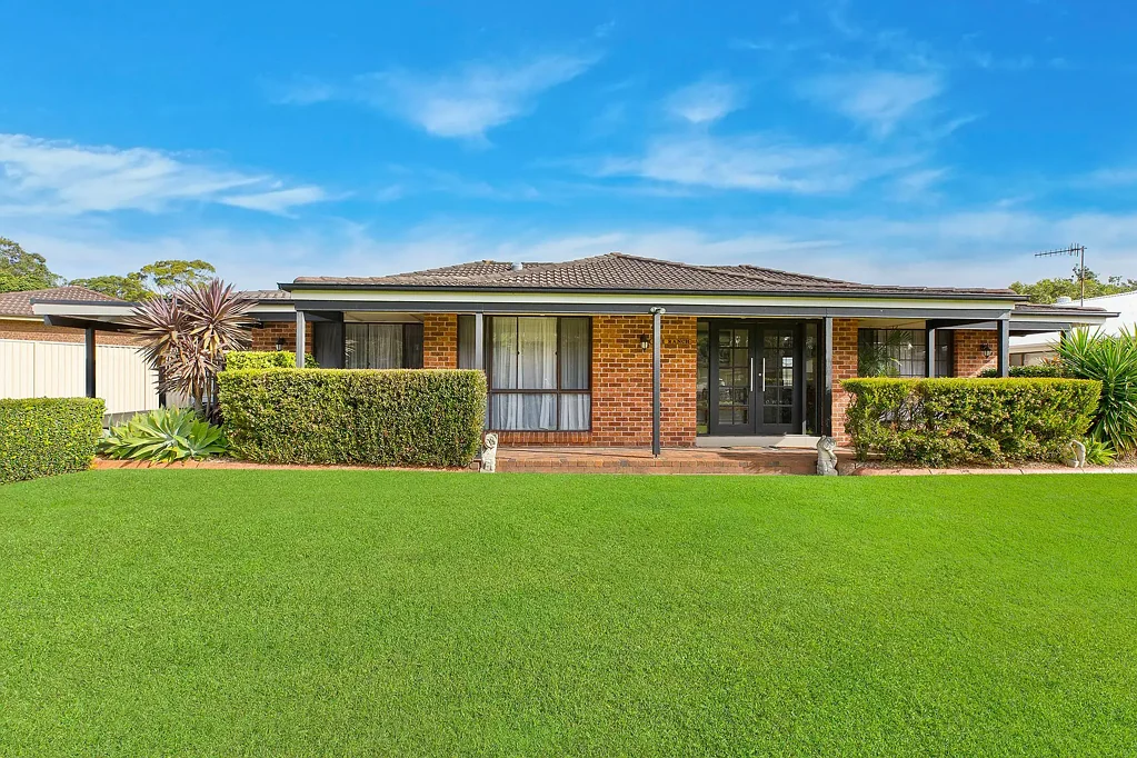 Bateau Bay 3 Bedroom Well Presented in a Quality Street!