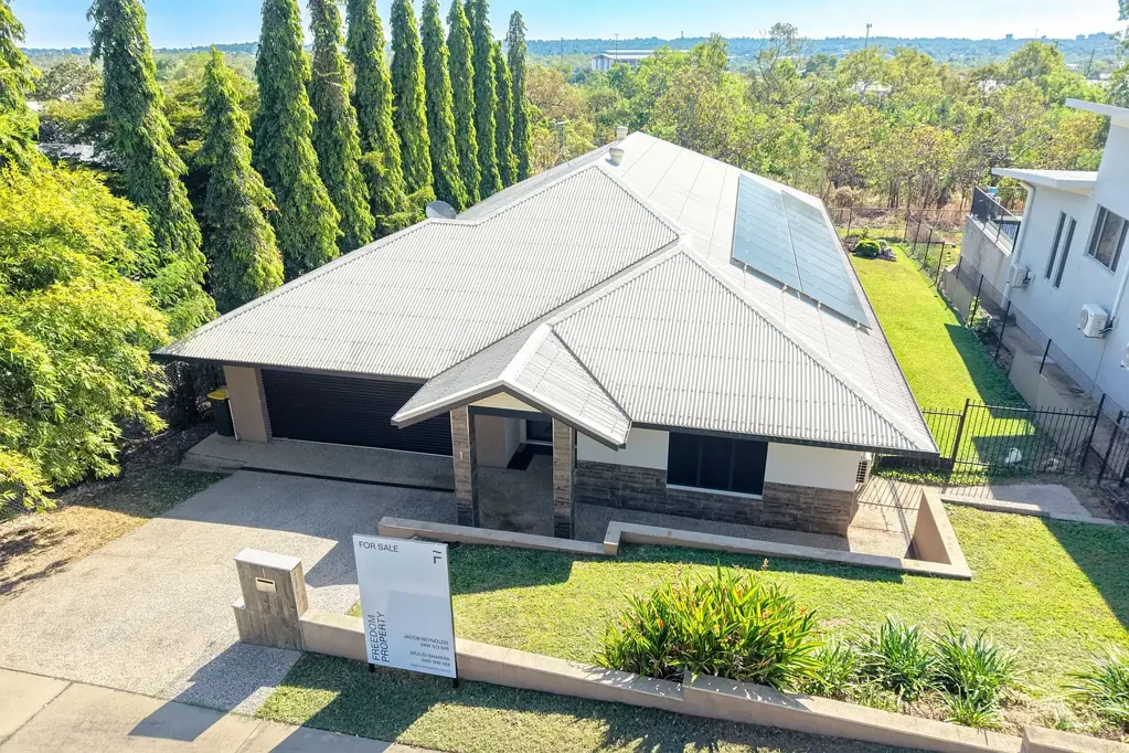 Zuccoli 5Kwarto Spacious Family Living on an Impressive 825m² Block