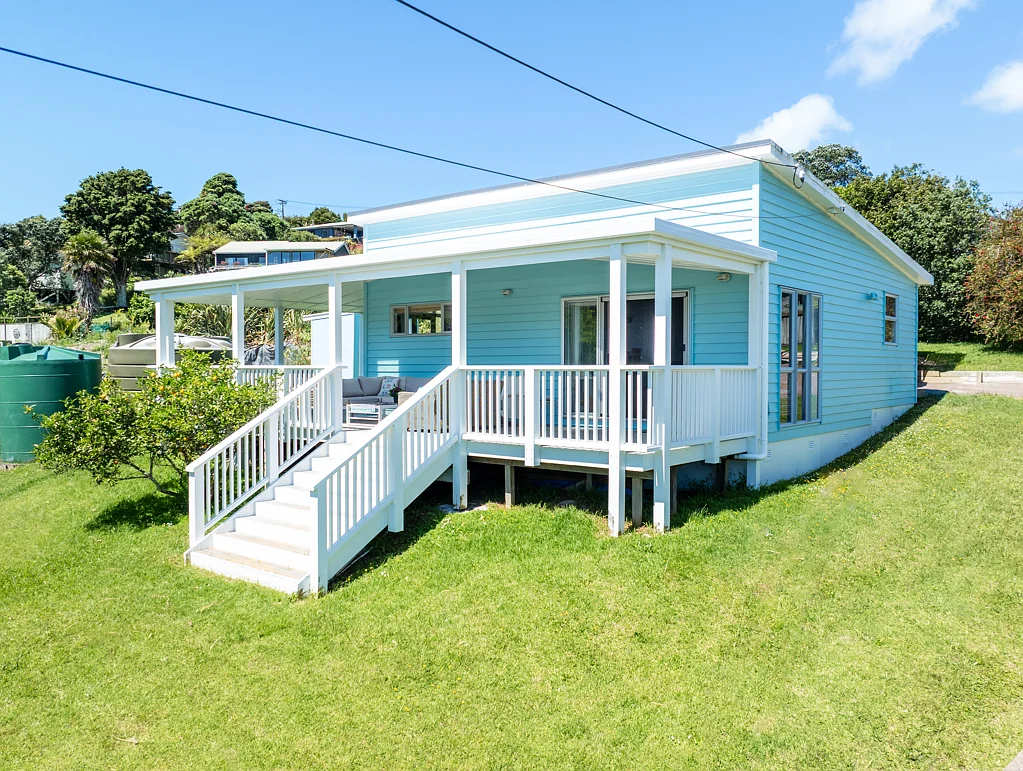 30 Kennedy Road, Surfdale, Waiheke Island, Auckland