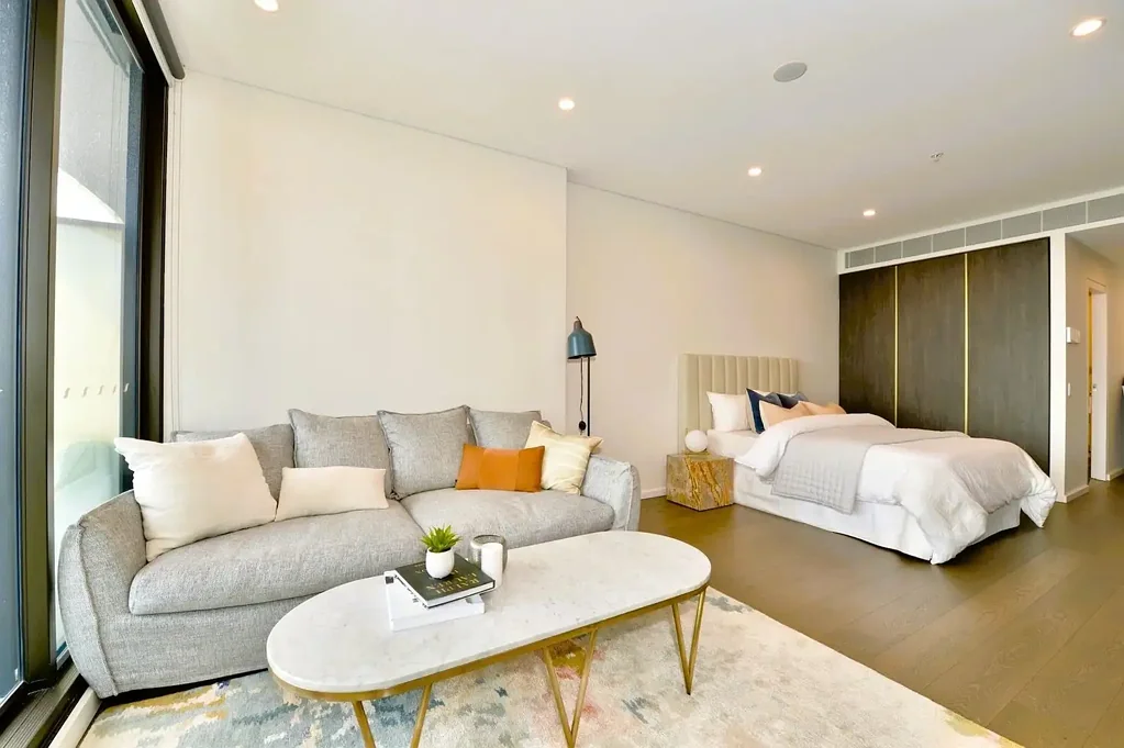 Luxury STUDIO Apartment in "The Landmark"