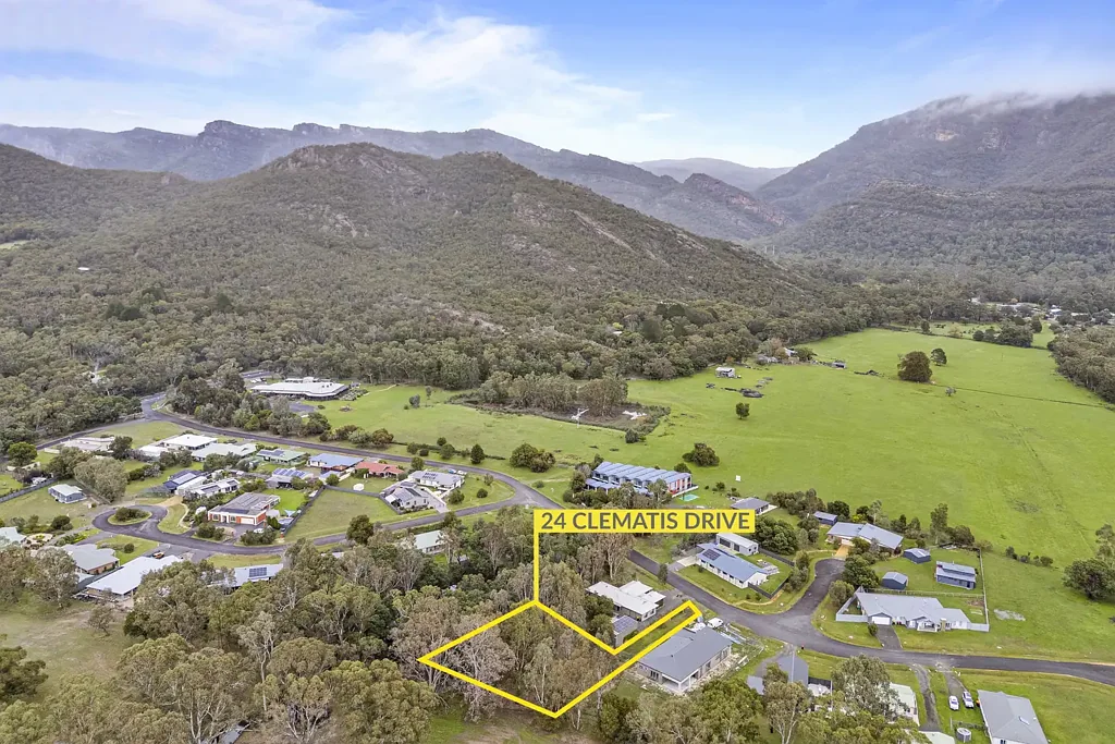 Halls Gap Building Block in private peaceful setting